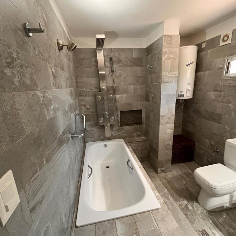 Entire house in Parque Batlle - One-Bedroom House - 22