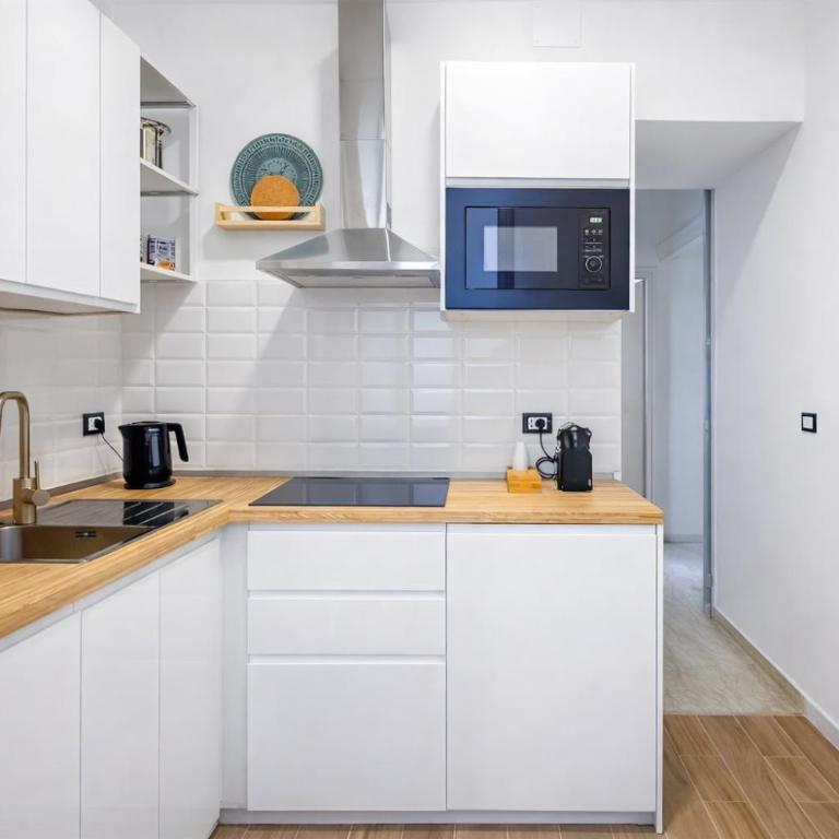 Elegant 2BR near Colosseum & San Giovanni Metro - Appartamento con 2 Camere da Letto - 4