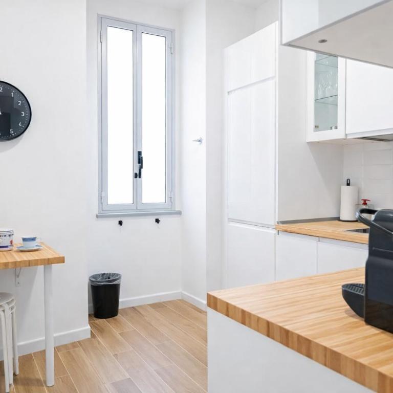 Elegant 2BR near Colosseum & San Giovanni Metro - Appartamento con 2 Camere da Letto - 7