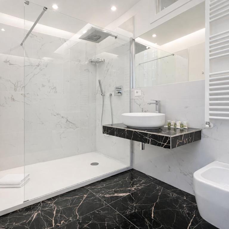 Black Lux 2BR Apartment in Milan close to Navigli - Appartamento con 2 Camere da Letto e Balcone - 6