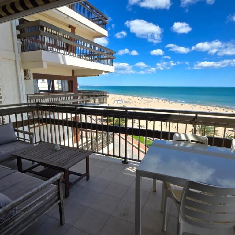 Magnifico piso en primera línea de playa - Apartamento - 7