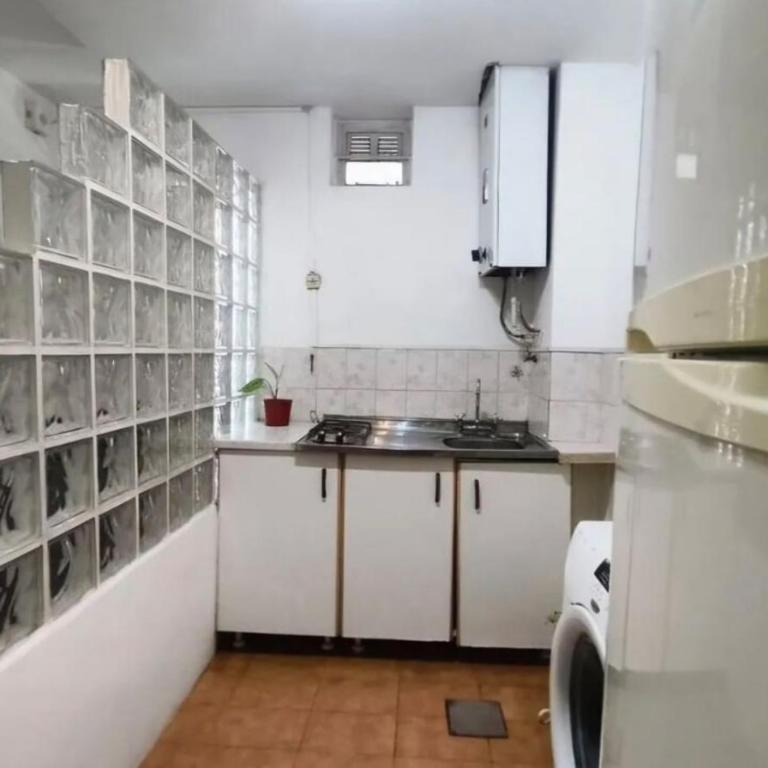 Monoambiente en Belgrano Zona Hospital Pirovano - Apartamento de 1 dormitorio - 2