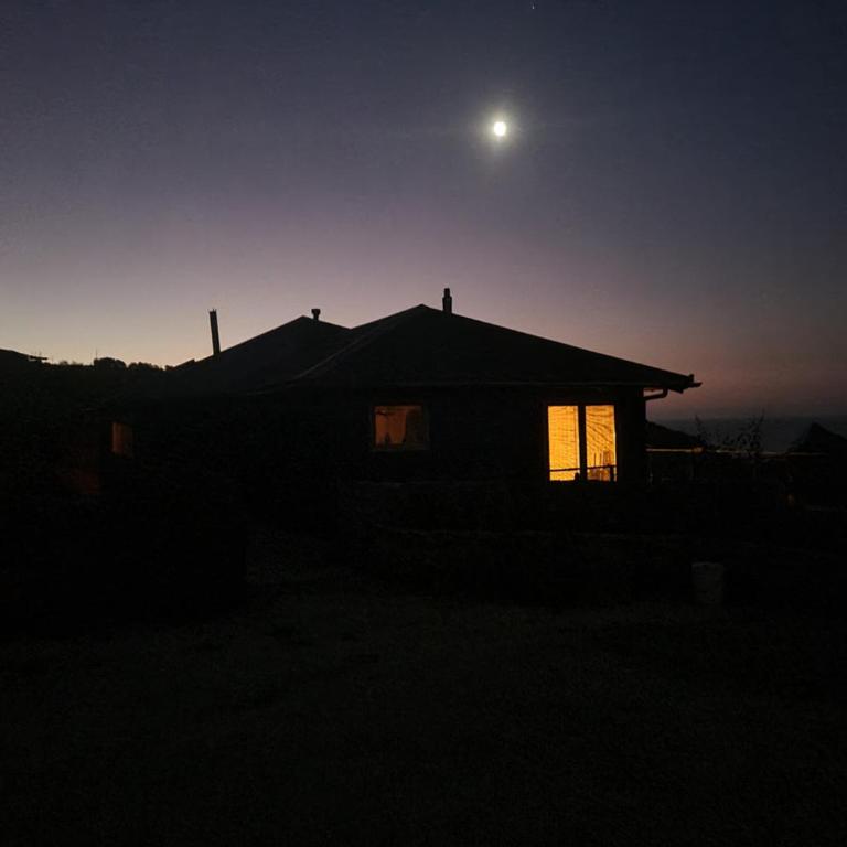 Casa exquisita gran vista al mar - Three-Bedroom House - 1