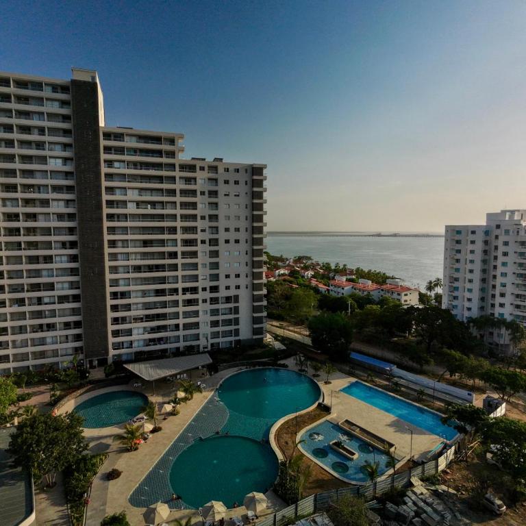 Apto Lujo Vista Mar Piscina AC WIFI Playa a 3 min en Santa Marina - One-Bedroom Apartment with Balcony and Sea View - 1