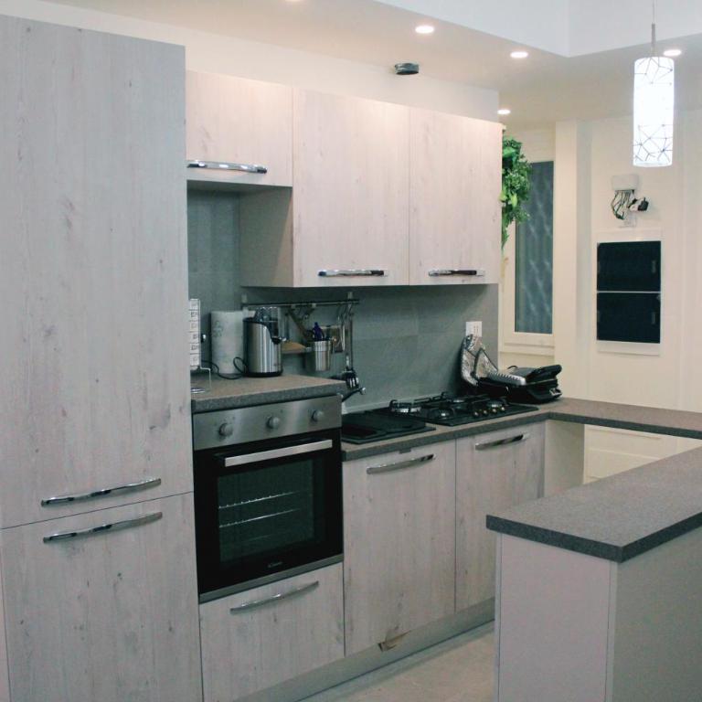 Arcadia Domus - Camera Tripla con Bagno Privato - 9
