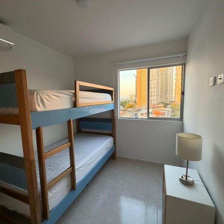 Nuevo, acogedor y central apartamento cerca al mar - Three-Bedroom Apartment - 15