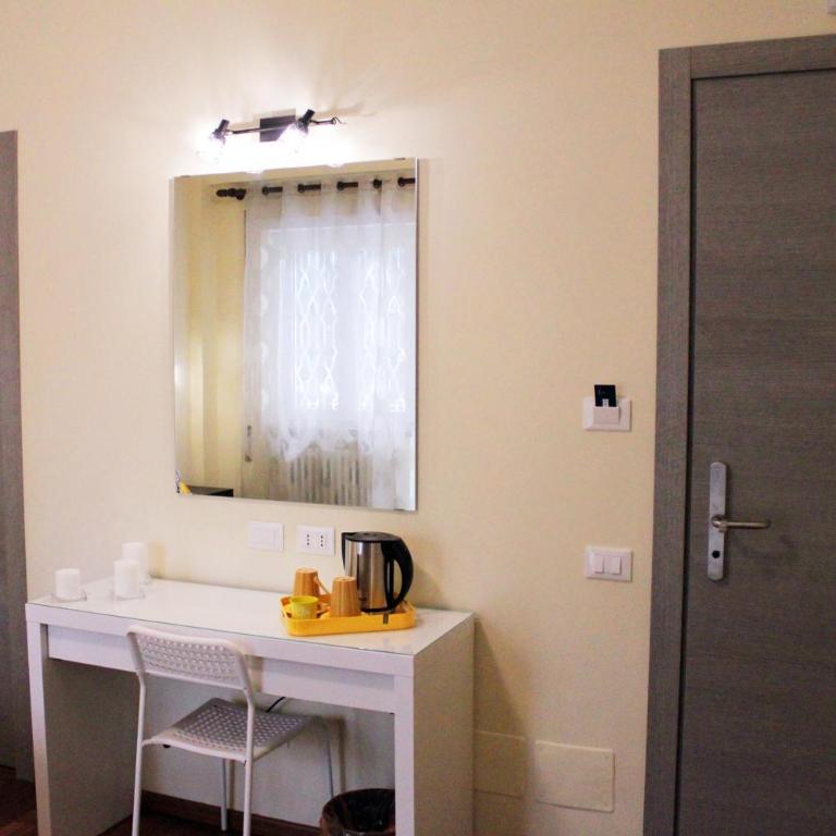 Arcadia Domus - Camera Quadrupla con Bagno Privato - 10