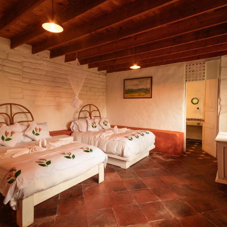 Rancho con Caballos El Reencuentro - Habitación Doble con vistas a las montañas - 2 camas - 5