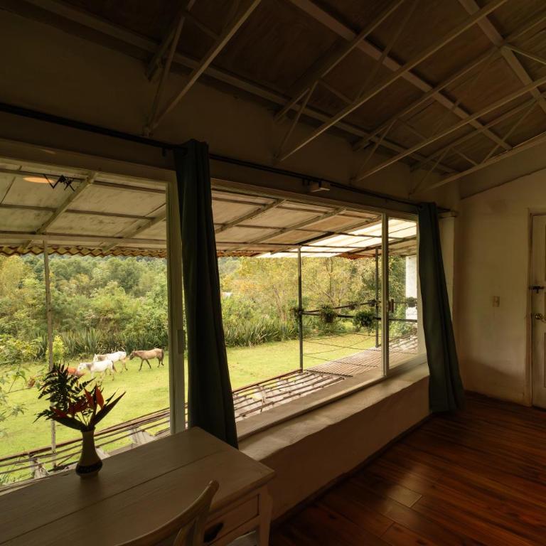 Rancho con Caballos El Reencuentro - Habitación Doble con vistas a las montañas - 2 camas - 7