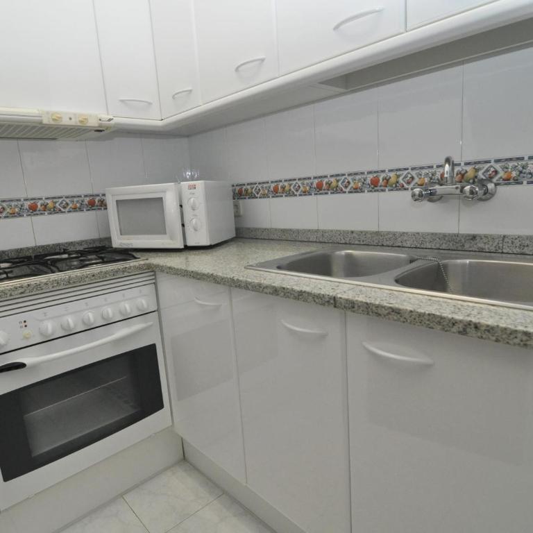 Descubre L'Escala: playas, calas e historia - HISP-7-96 - Apartment - 3
