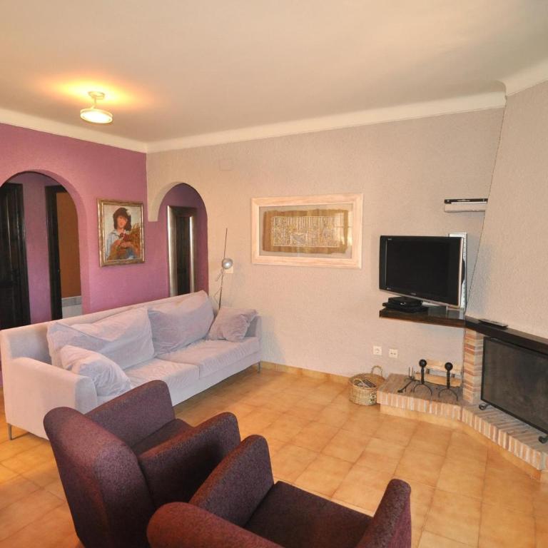 Casa Encantadora con Piscina Privada en Riells, Ideal para Familias y Amigos - HISP-7-1 - Villa - 12