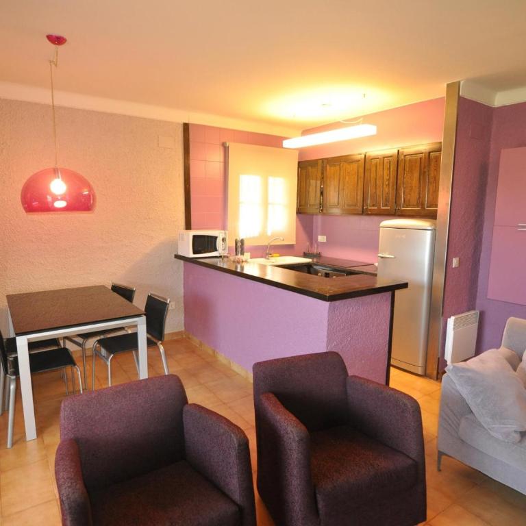Casa Encantadora con Piscina Privada en Riells, Ideal para Familias y Amigos - HISP-7-1 - Villa - 13