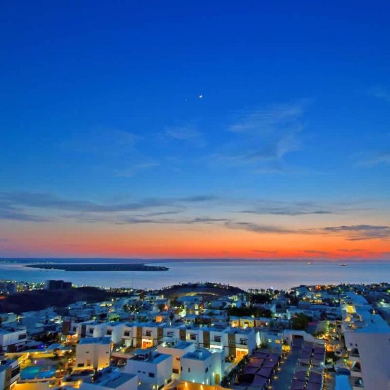 Gated Community Oceanview Condo Pool & Gym - Apartamento - 28