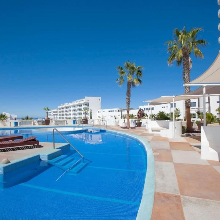 Gated Community Oceanview Condo Pool & Gym - Apartamento - 39