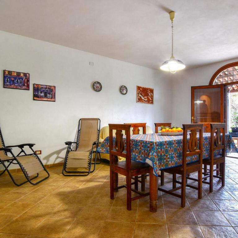 Pet Friendly Home In Marsala With House Sea View - Two-Bedroom Holiday Home - 5