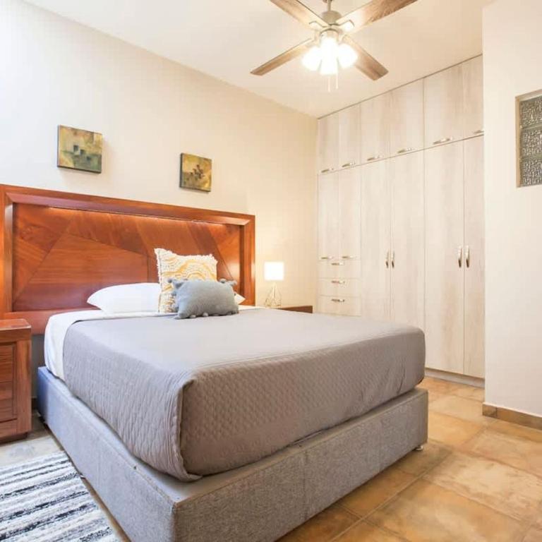 Coastal Stay Steps From the Malecon - Vacation Home - 5