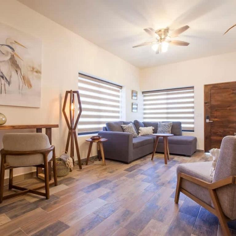 Coastal Stay Steps From the Malecon - Vacation Home - 8