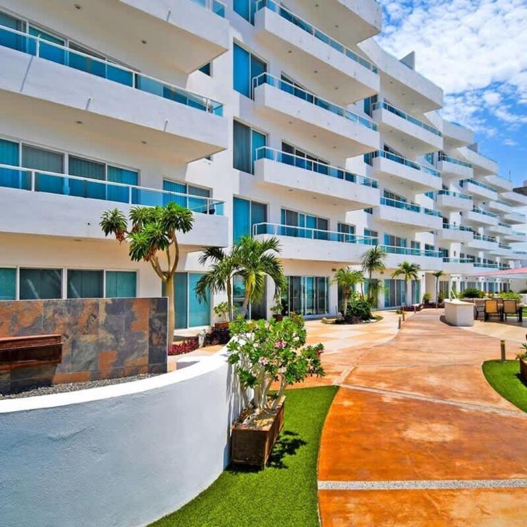 Oceanview Balcony BBQ Lounge Near Malecon - Apartamento - 24