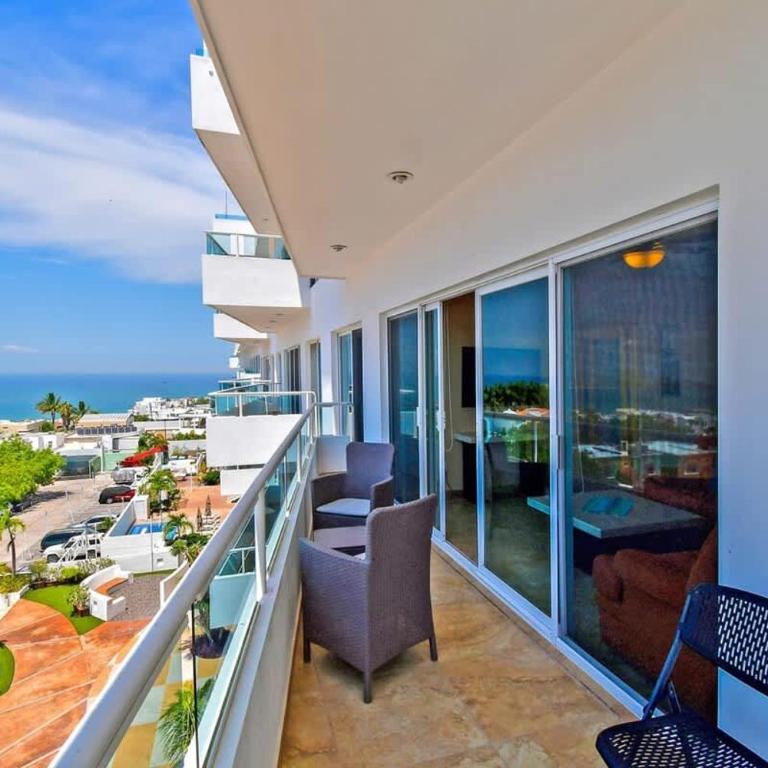 Oceanview Balcony BBQ Lounge Near Malecon - Apartamento - 26