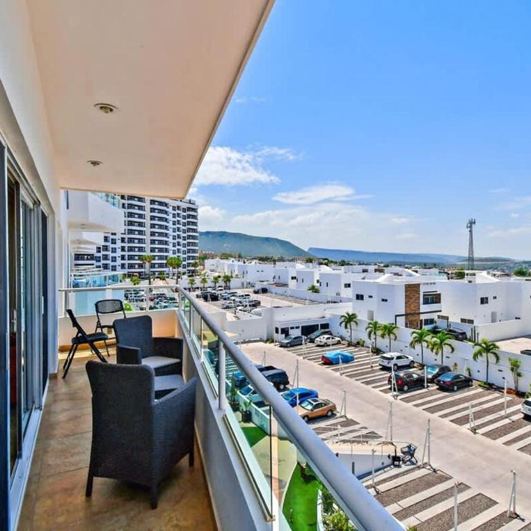 Oceanview Balcony BBQ Lounge Near Malecon - Apartamento - 28
