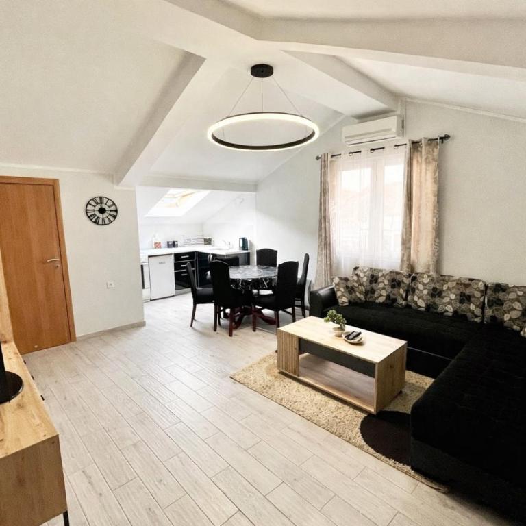 Marinero Apartments - Two-Bedroom Apartment with Spa Bath - 4