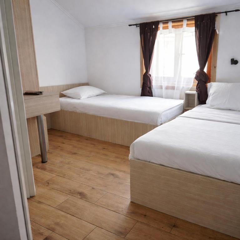 Imaginator Rooms Pool & Spa PARKING ON REQUEST - Velika Dvokrevetna Soba sa Zasebnim Krevetima - 1