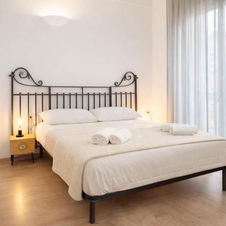B&B Università - Camera Matrimoniale Ampia - Edificio Separato - 2
