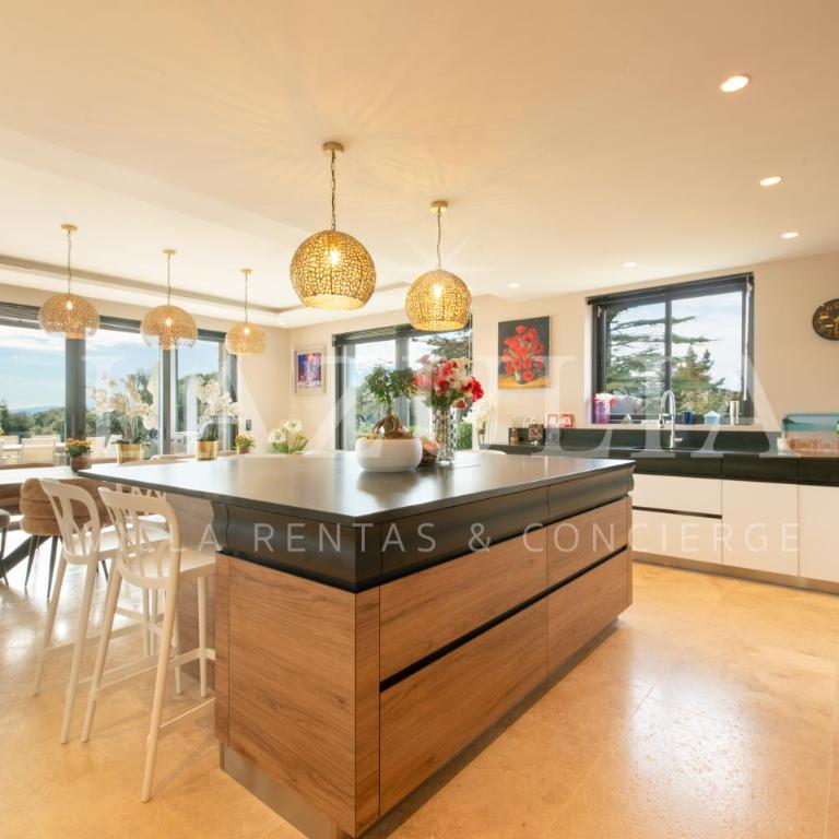 Villa avec piscine privée, vue mer et proche plage Sainte-Maxime 10 personnes - Villa mit Meerblick - 13