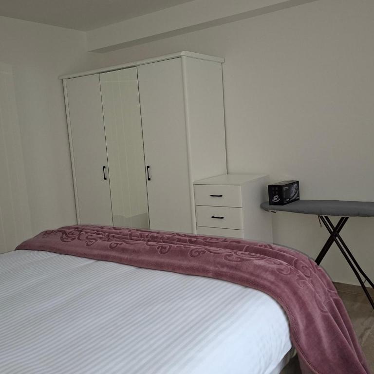 Lana - One-Bedroom Apartment - 15
