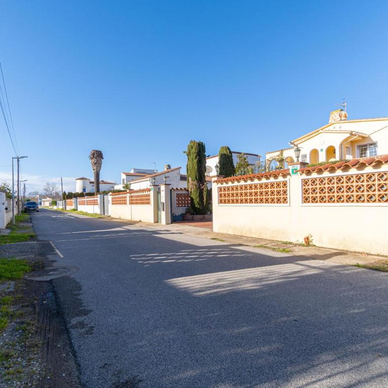 RESIDENCIA ALBERES -Apartamento completo con piscina, barbacoa, parking- B - Apartamento de 2 dormitorios con terraza - 24