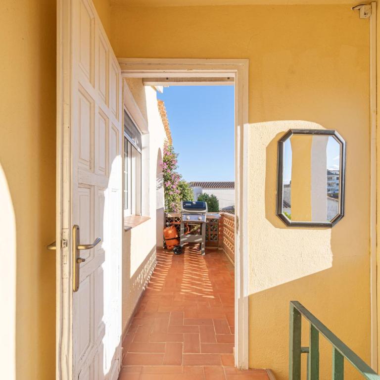RESIDENCIA ALBERES -Apartamento completo con piscina, barbacoa, parking- B - Apartamento de 2 dormitorios con terraza - 22