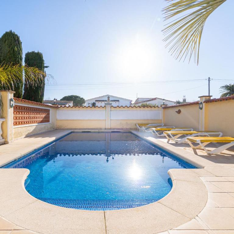 RESIDENCIA ALBERES -Apartamento completo con piscina, barbacoa, parking- B - Apartamento de 2 dormitorios con terraza - 10