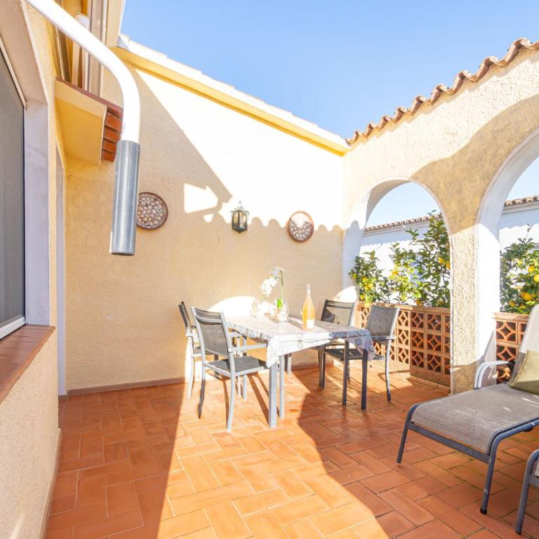 RESIDENCIA ALBERES -Apartamento completo con piscina, barbacoa, parking- B - Apartamento de 2 dormitorios con terraza - 28