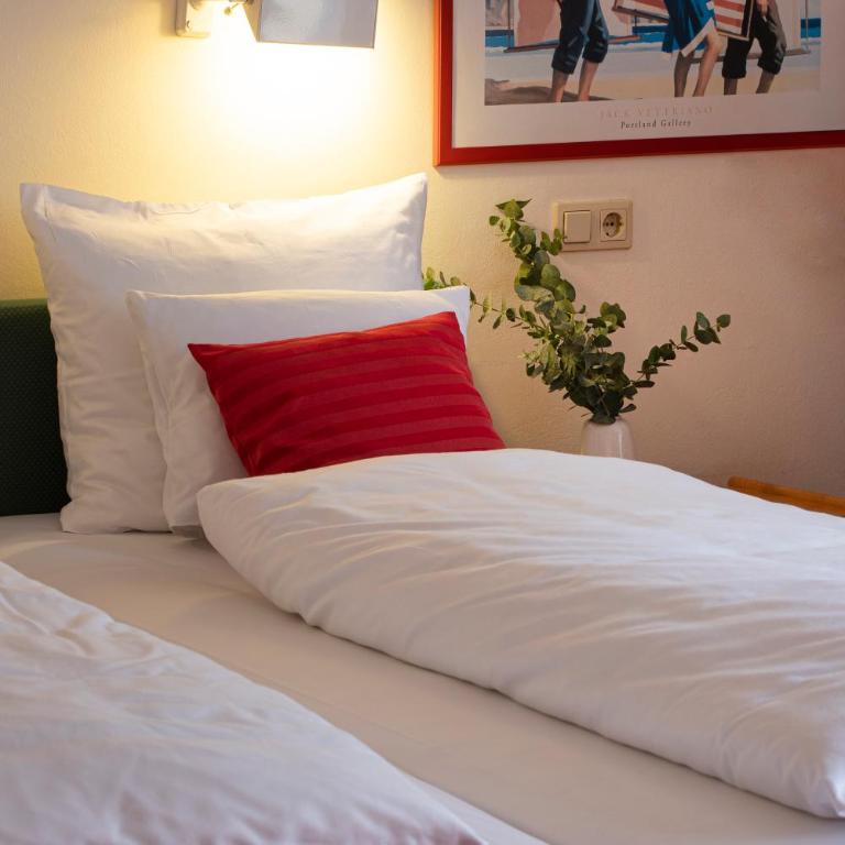 Hotel Biederstein am Englischen Garten - Doppelzimmer - 9