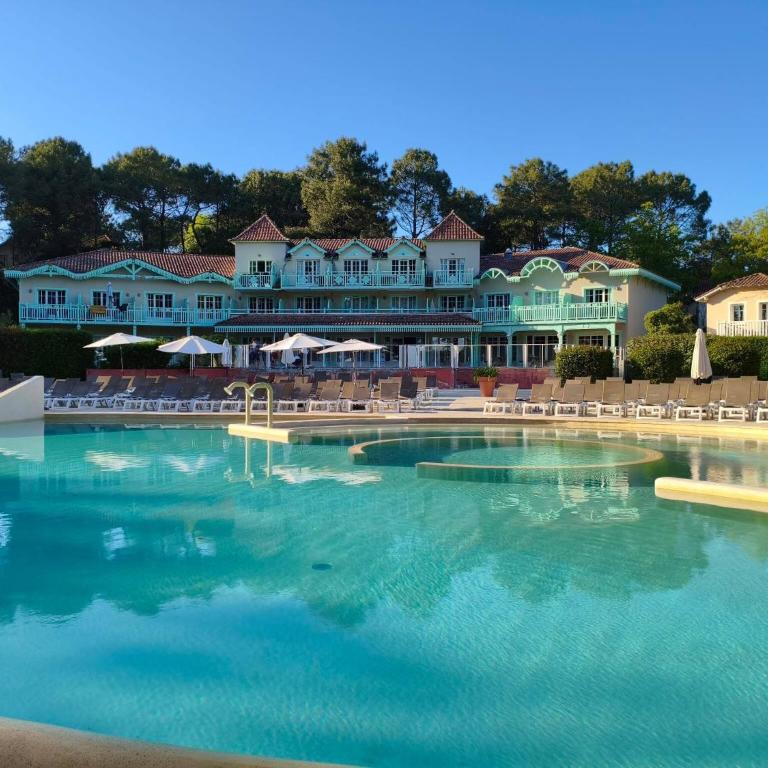 Belle maison avec acces piscine et golf - Maison de Ville 2 Chambres - 11