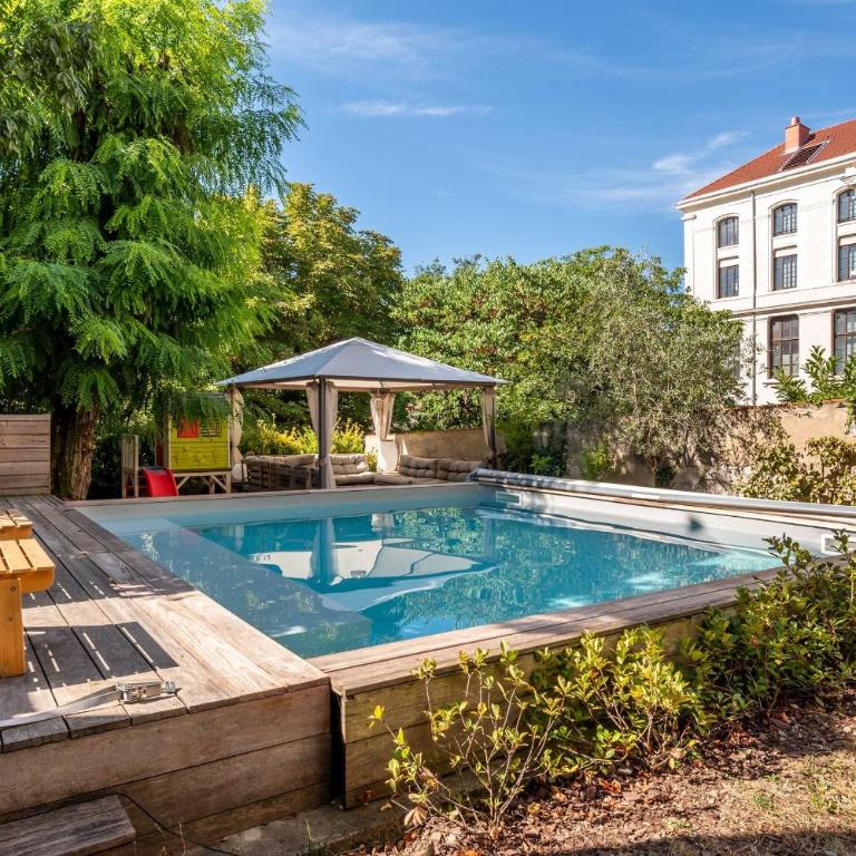 Découverte - une villa avec piscine qui révèle tout son charme - Maison de Vacances - 2