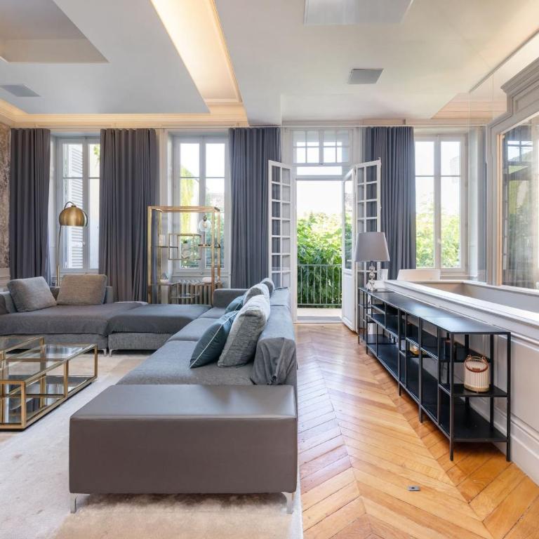 Découverte - une villa avec piscine qui révèle tout son charme - Maison de Vacances - 12