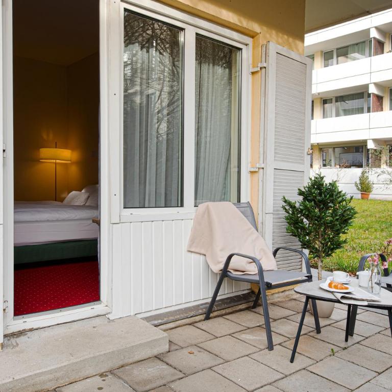 Hotel Biederstein am Englischen Garten - Familienzimmer - 8