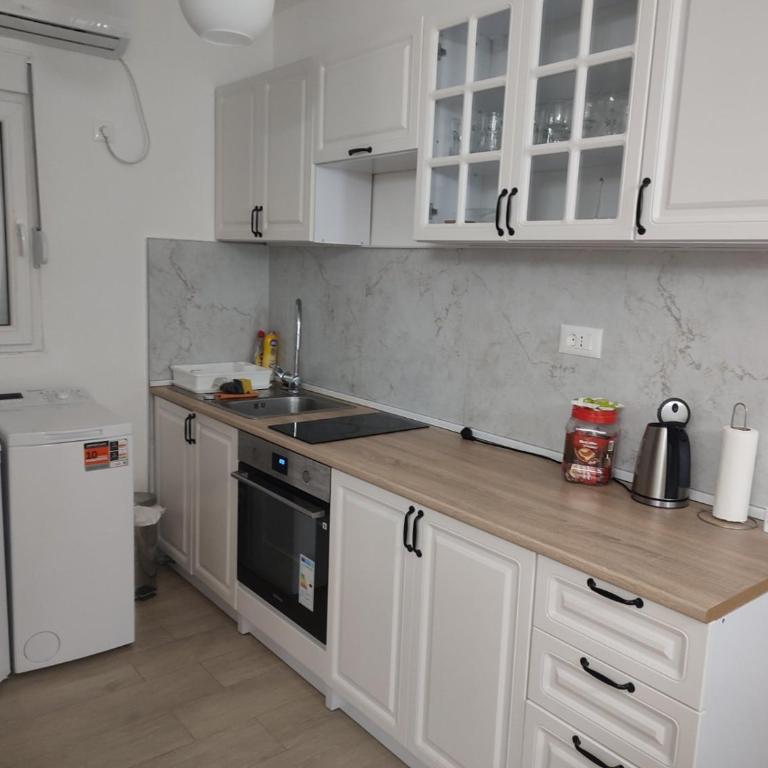 Apartman Budva - Apartman s 1 Spavaćom Sobom i Terasom - 9