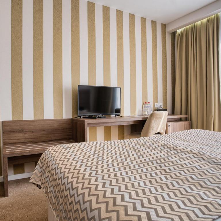 Hotel Nais Nis Autoput - Double Room with Balcony - 5