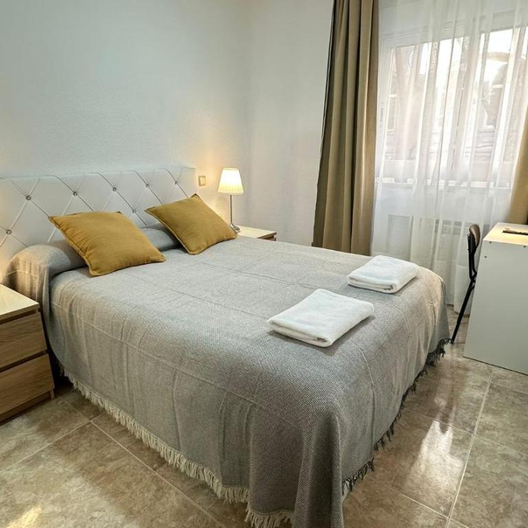 Habitaciones Díaz - Double Room with Shared Bathroom - 1
