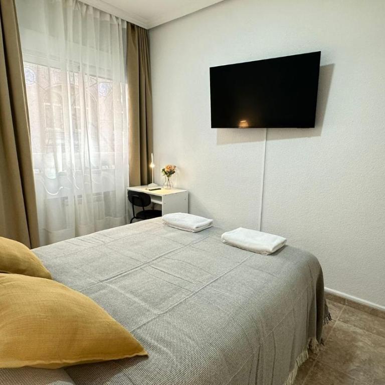 Habitaciones Díaz - Double Room with Shared Bathroom - 4