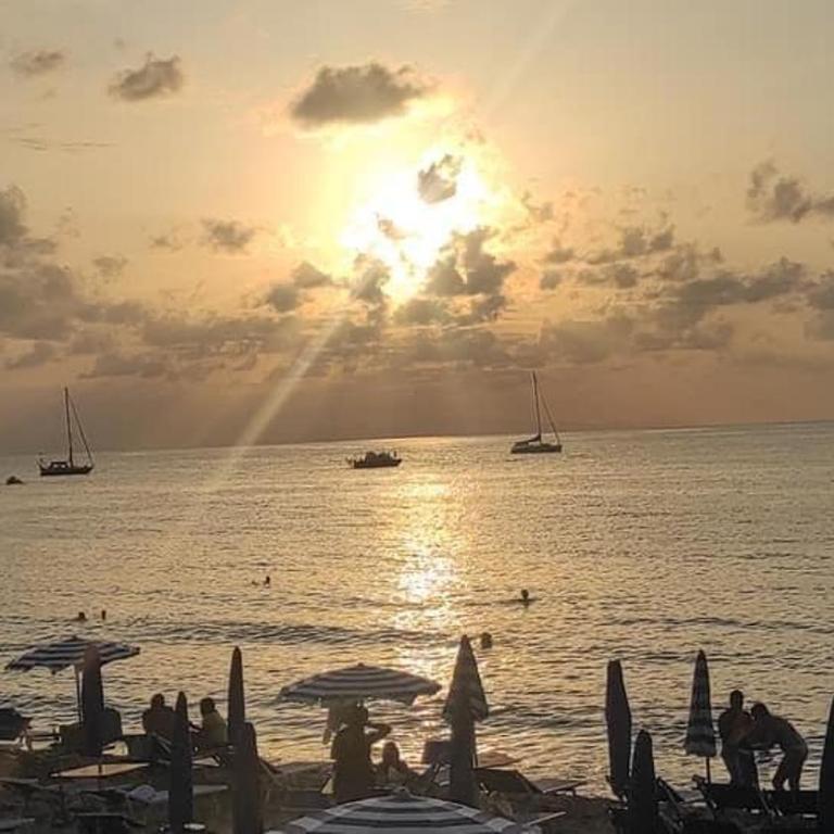 Trilocale vista mare tra brezza e relax - Two-Bedroom Apartment - 21