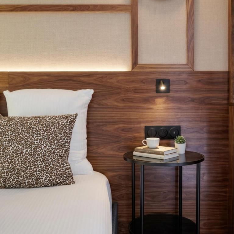 PoeticStay - Grands Boulevards - Panorama - Appartement 4 Chambres - 21