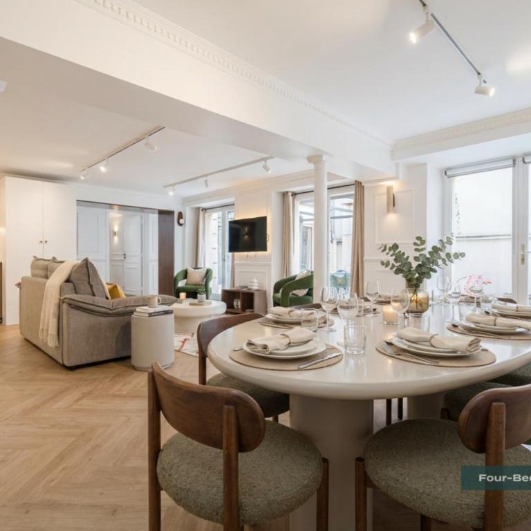 PoeticStay - Grands Boulevards - Panorama - Appartement 4 Chambres - 8