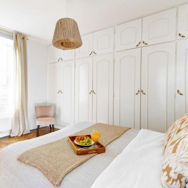 BnBNova - 3BR 2BA - Champs-Élysées & Arc de Triomphe - Apartment - 22