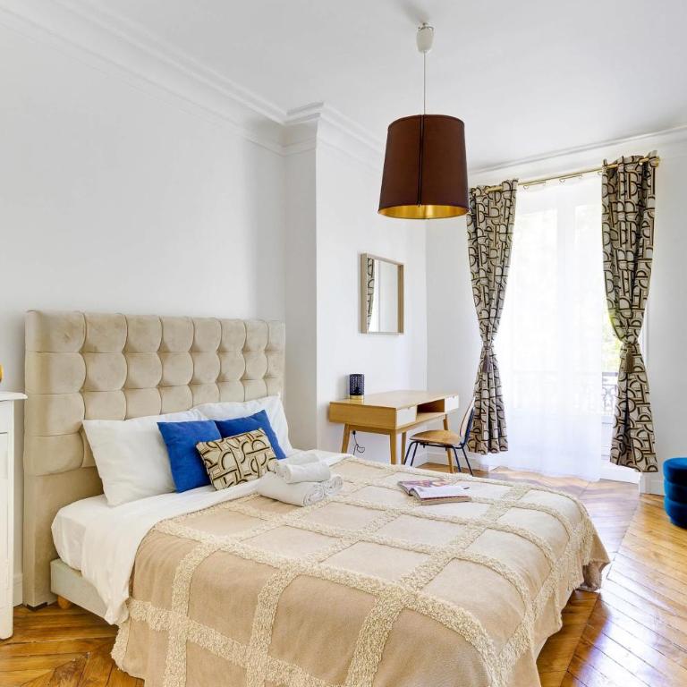 BnBNova - 3BR 2BA - Champs-Élysées & Arc de Triomphe - Apartment - 21