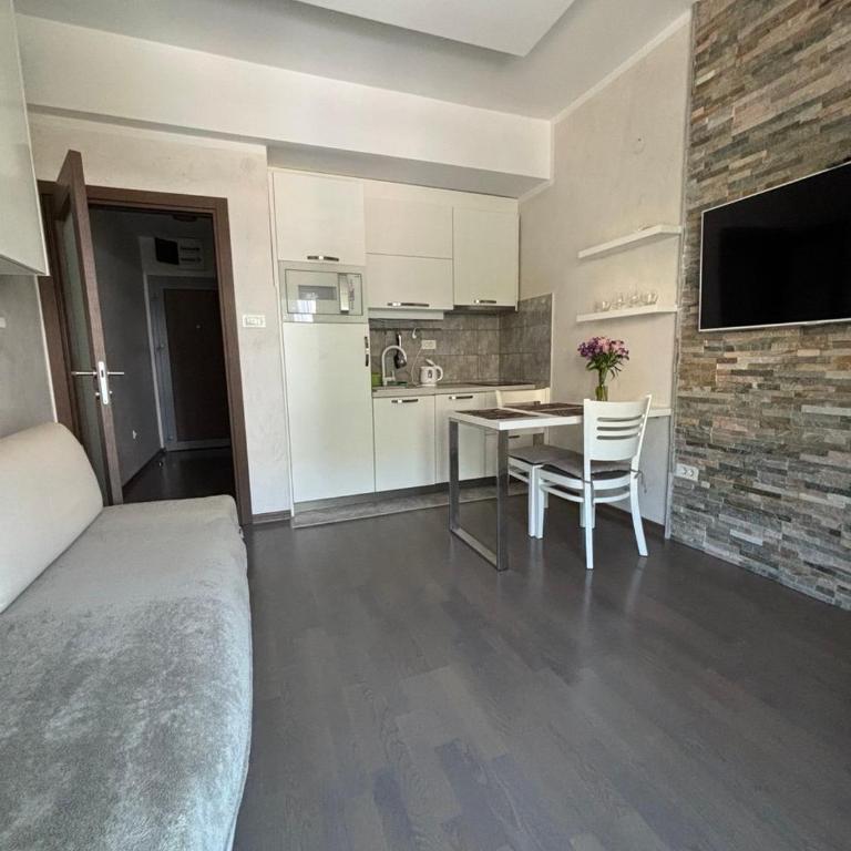 Petrovac 13 - Apartman sa 2 Spavaće Sobe - 3