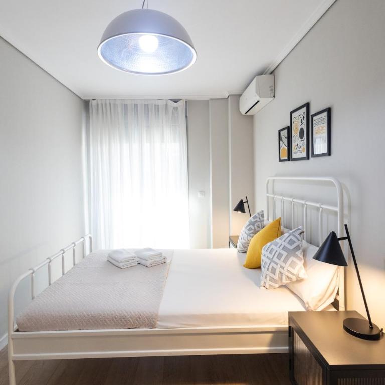 Colón by Concept Flats - Three-Bedroom Apartment - 5
