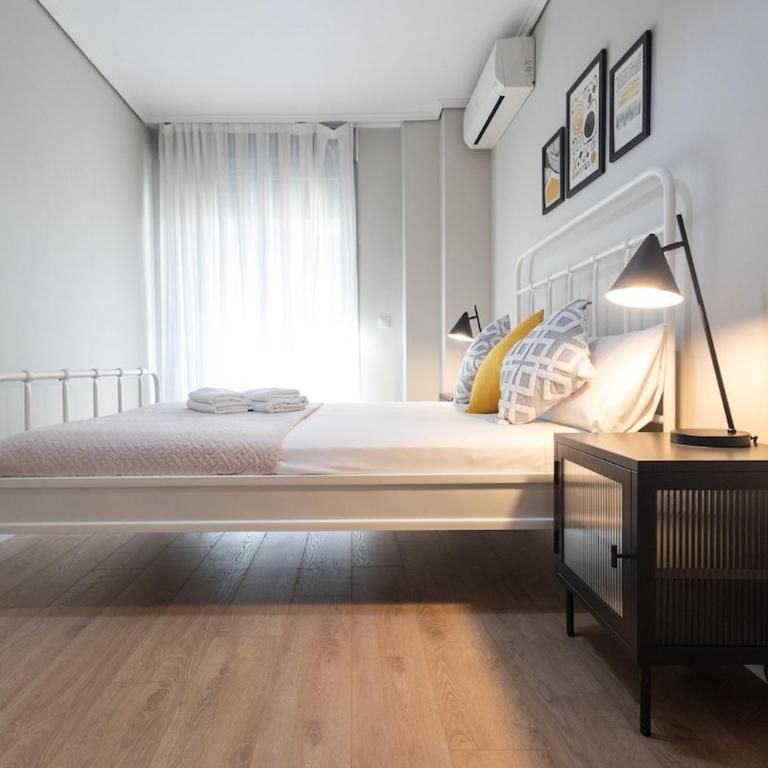 Colón by Concept Flats - Three-Bedroom Apartment - 22